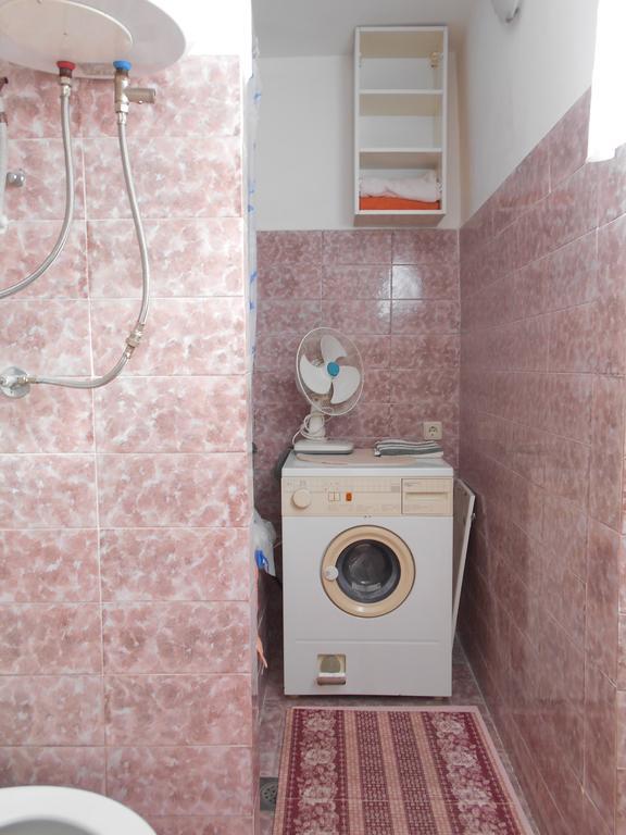 שיבניק Apartments Ema מראה חיצוני תמונה